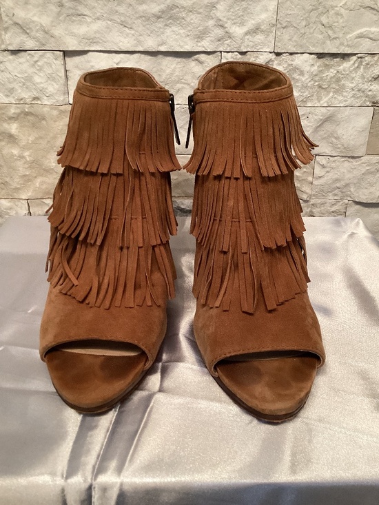 Vince Camuto Jadon Fringe Peep Toe Ankle Booties - Picture 1 of 10